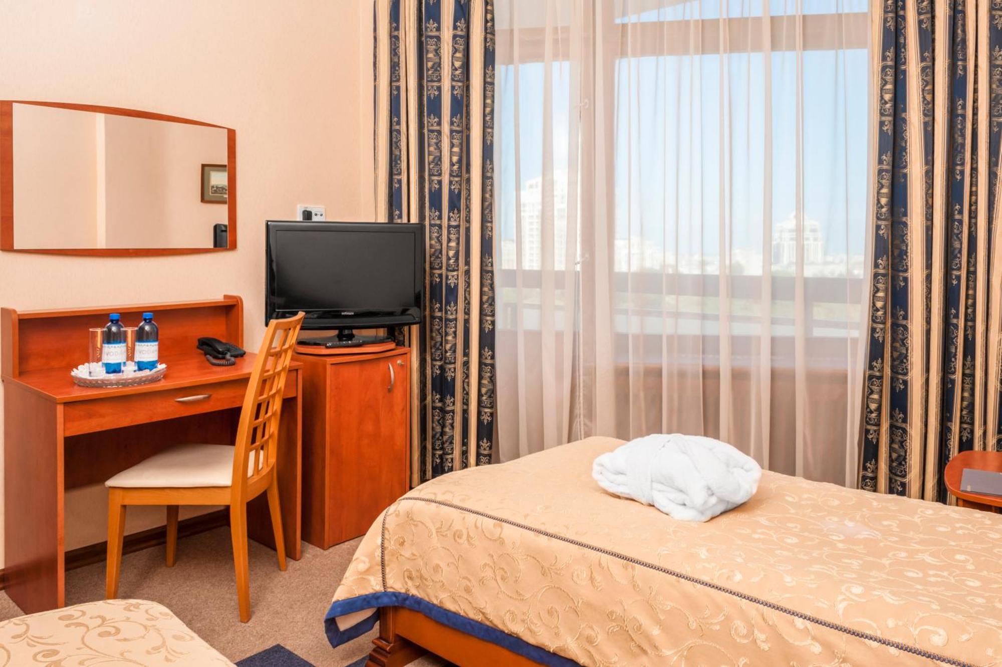 Hotel Kiew Zimmer foto